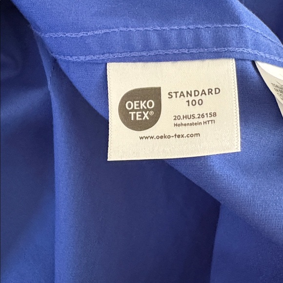 Lands' End Size 22 Wrinkle Free Broadcloth Women's Royal Blue Button-Down Shirt - Picture 9 of 9